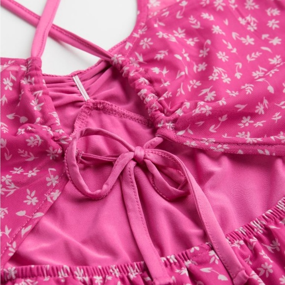 Pretty in Pink Floral Lace-Up Summer Dress - Picture 4 of 4